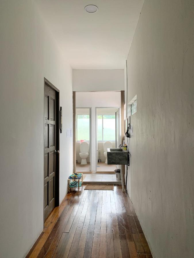 ฮอร์นบิล เนสต์ กูชิง Hostel ภายนอก รูปภาพ
