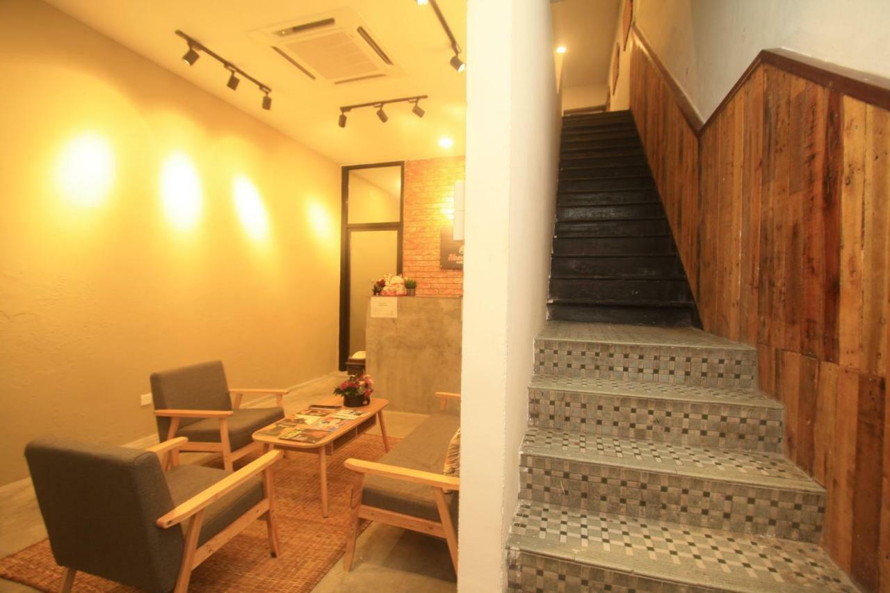 ฮอร์นบิล เนสต์ กูชิง Hostel ภายนอก รูปภาพ