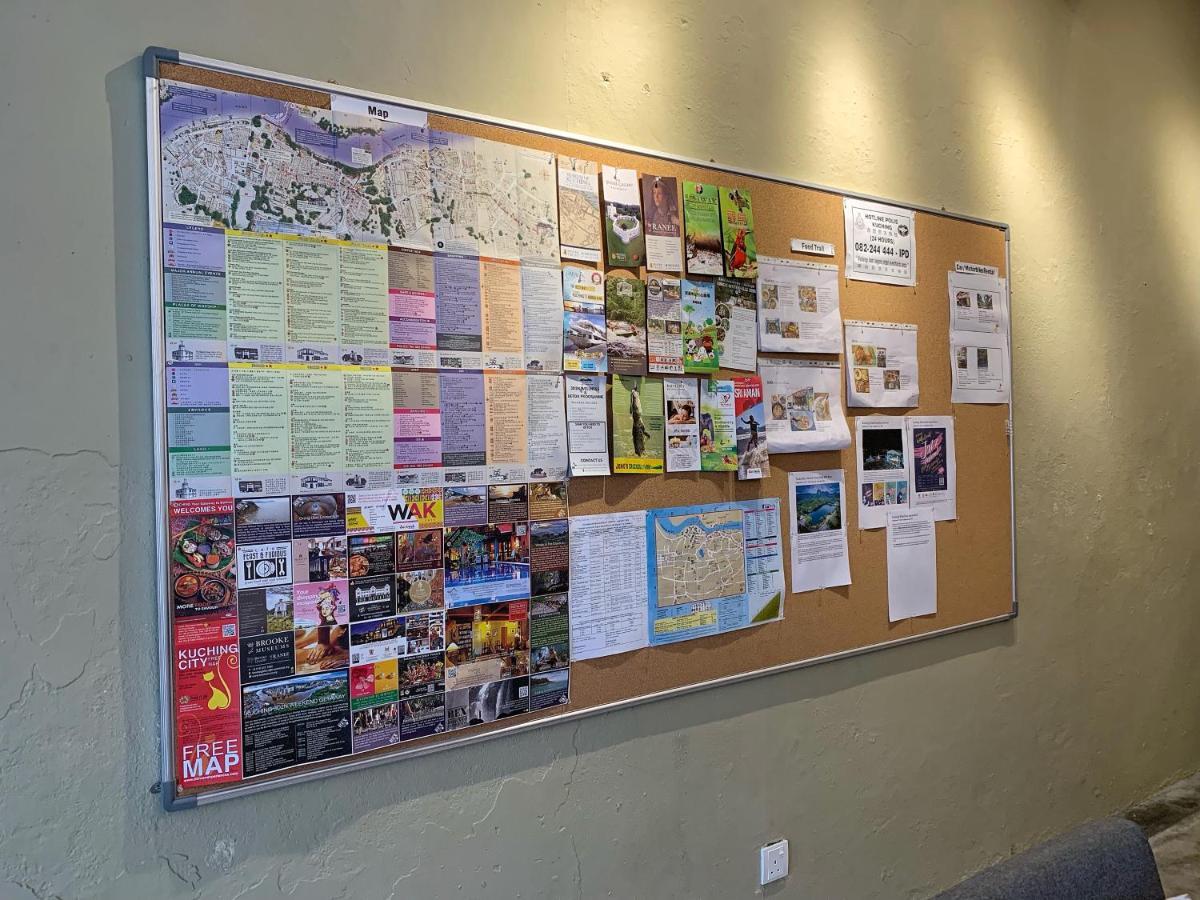 ฮอร์นบิล เนสต์ กูชิง Hostel ภายนอก รูปภาพ