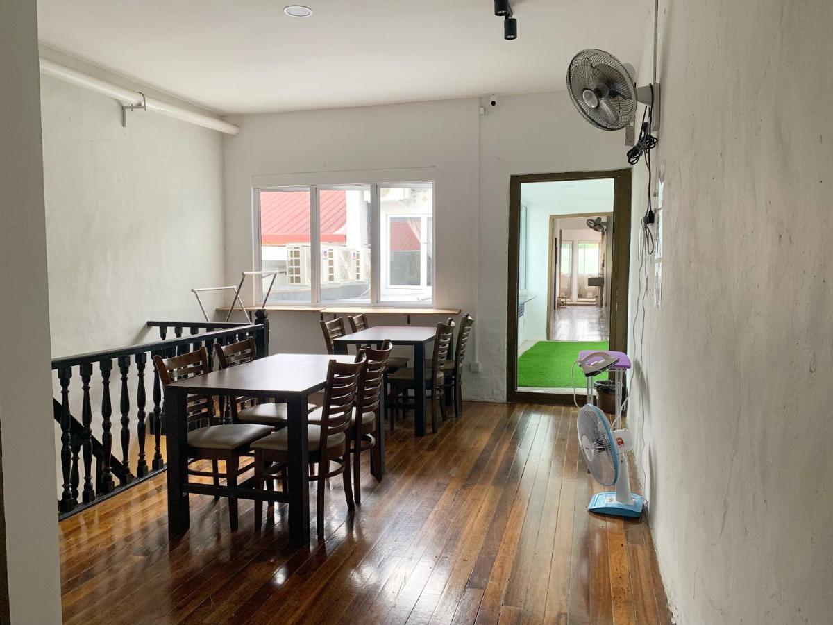 ฮอร์นบิล เนสต์ กูชิง Hostel ภายนอก รูปภาพ