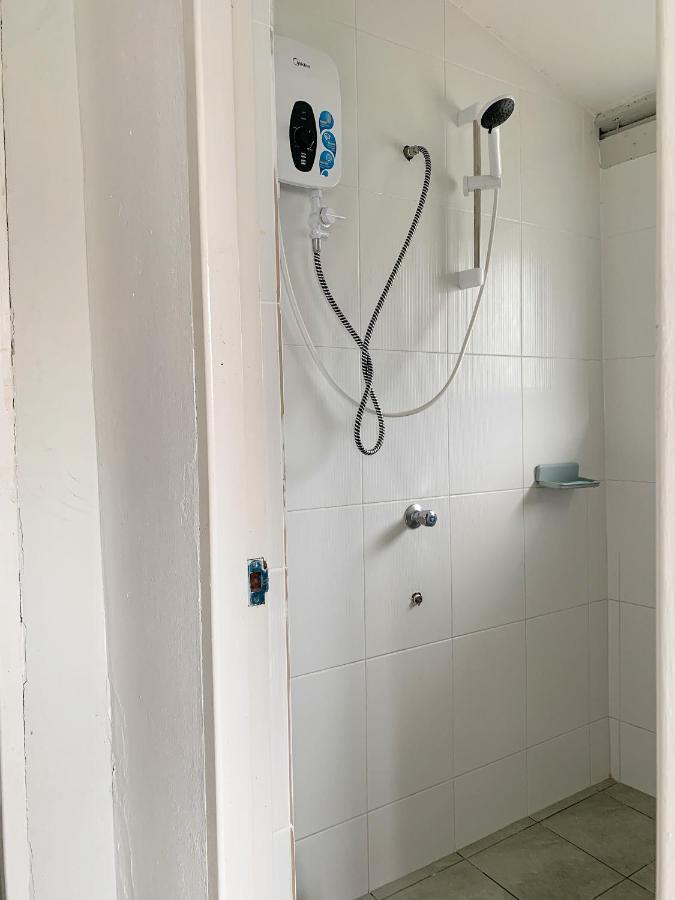 ฮอร์นบิล เนสต์ กูชิง Hostel ภายนอก รูปภาพ